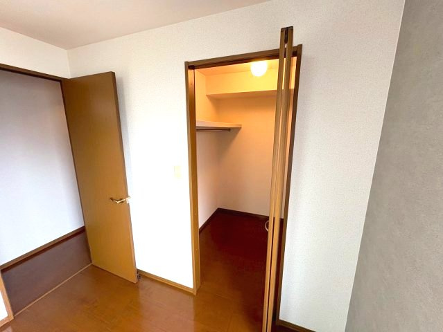 ルミエールA棟の収納