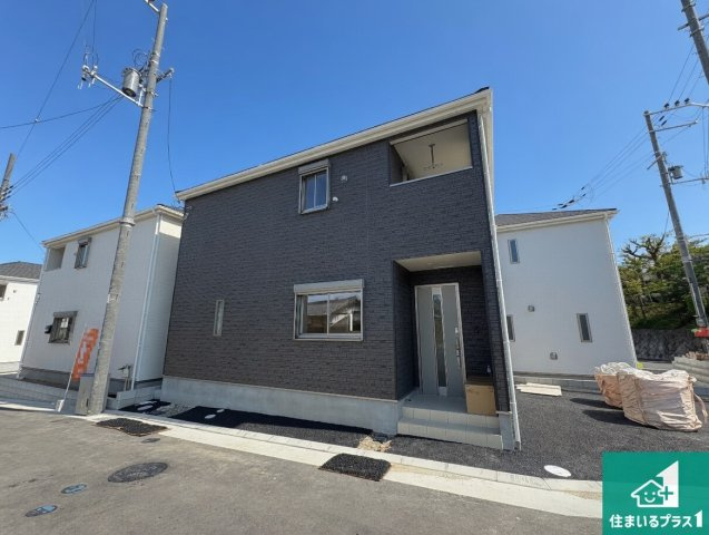 枚方市釈尊寺町　第4期　新築一戸建ての外観|お客様に長く安心して住んでいだだける事にこだわった家づくり！住んでからのアフターサービスにもしっかりと取り組んでいます！