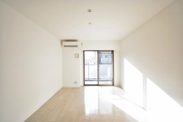 大阪市西区江戸堀１丁目の賃貸マンションの居間・リビング