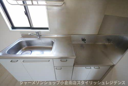 サープラス若久　Ｂ棟のキッチン
