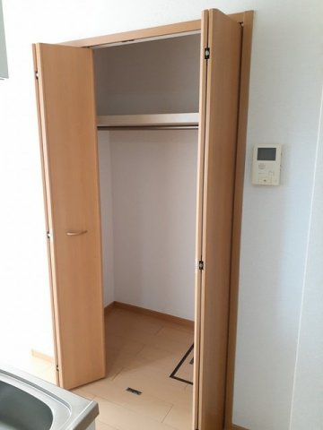 サンガーデンＡの収納