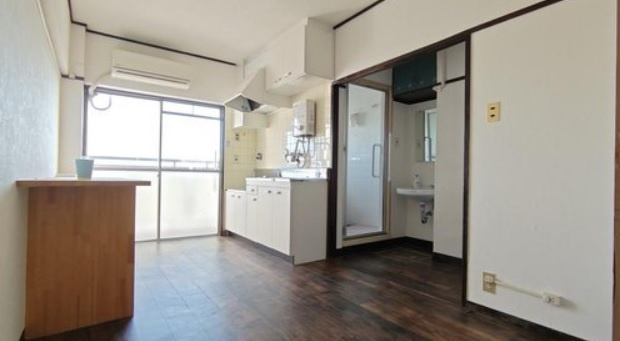 高丸ビルA棟の居間・リビング