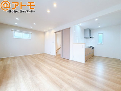 【居間・リビング】 | 葵区城東町　新築戸建　1号地 | 家族団らんのイメージは、リビングを思い浮かべませんか？リビングこそ広々としたお部屋が良いですね♪