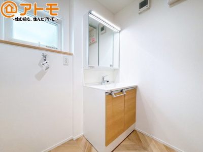 【独立洗面台】 | 葵区城東町　新築戸建　1号地 | 壁付け水栓の洗面台は水垢がたまりにくく、お掃除がしやすいですね♪