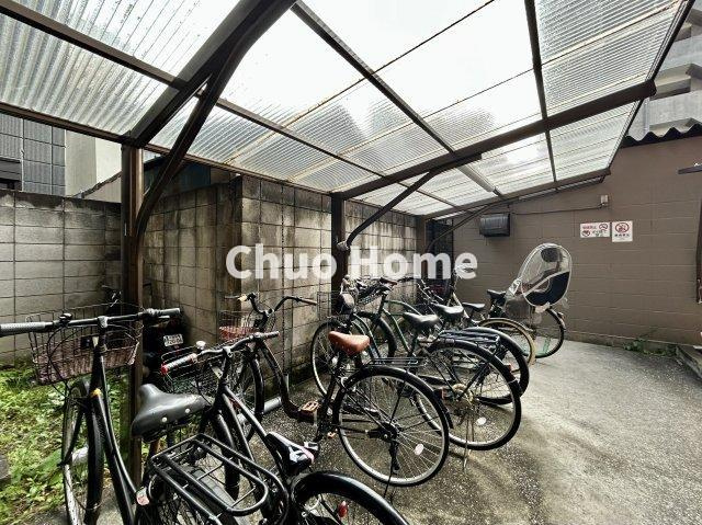 ジュウエル錦糸町の駐輪場|【自転車置き場】最新の空き状況や費用などの詳細は担当スタッフまでお問い合わせください。