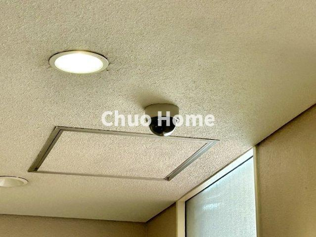 ジュウエル錦糸町の防犯設備|【防犯カメラ】何かあった時の大事な証拠になることももちろんなりますが、防犯というくらいですので大事なのは防犯カメラがあることによって抑止力につながることですよね。