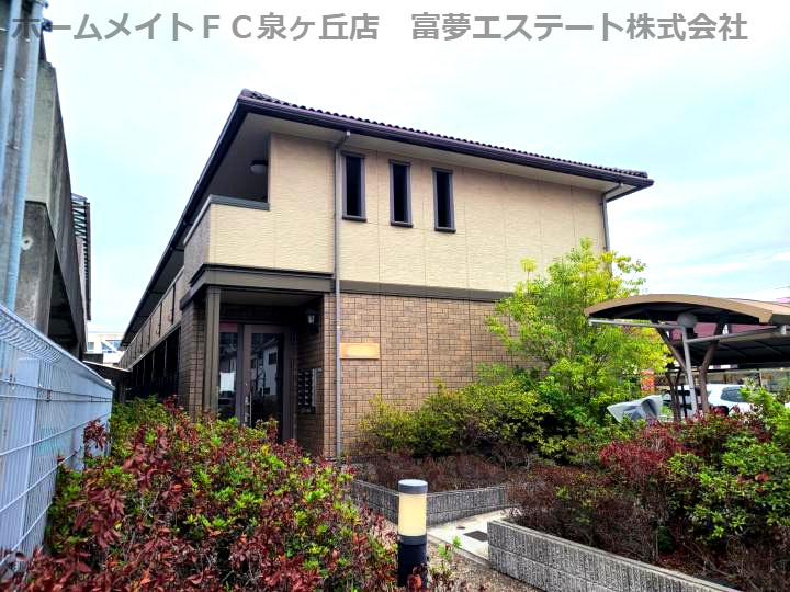 シャイニーパークの外観