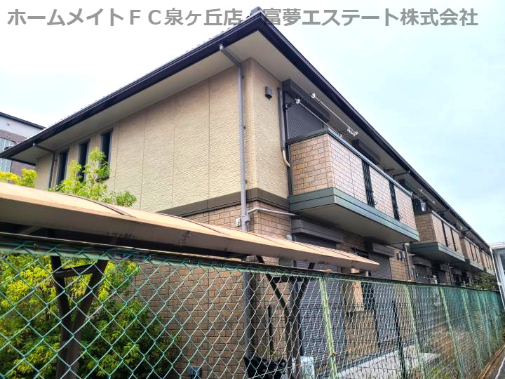 シャイニーパークの外観