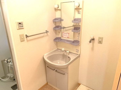 【洗面所】 | シャイニーパーク | ※イメージ　同物件・反転タイプの写真