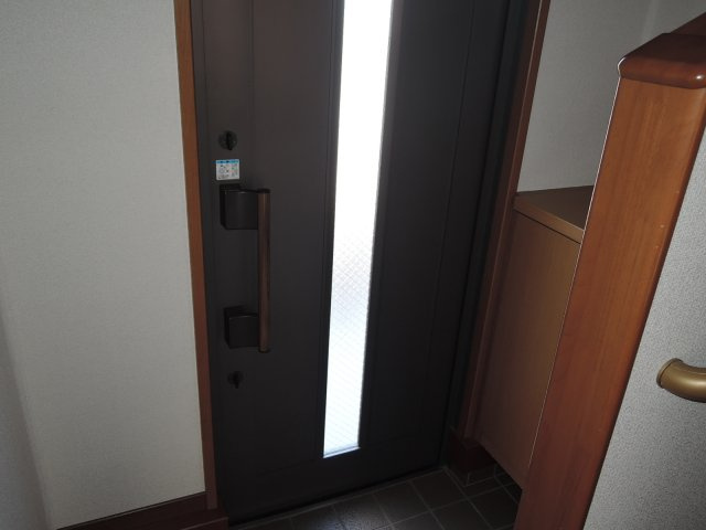 【玄関】 | クアトロ千歳台