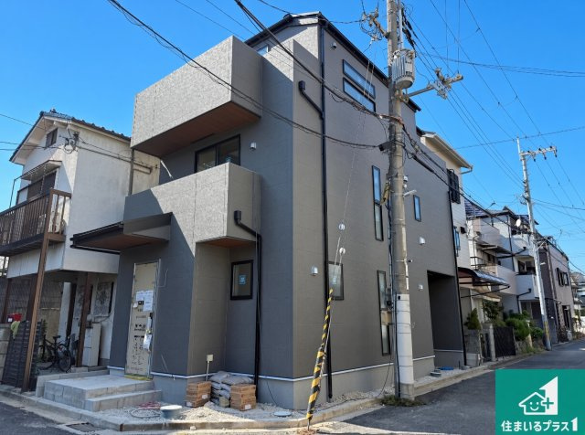 柏原市国分西　第2期　新築一戸建ての外観|現在建築中！落ち着いた街並みで新生活を始めることが出来そう！周辺の物件も併せてご紹介させて頂きます！