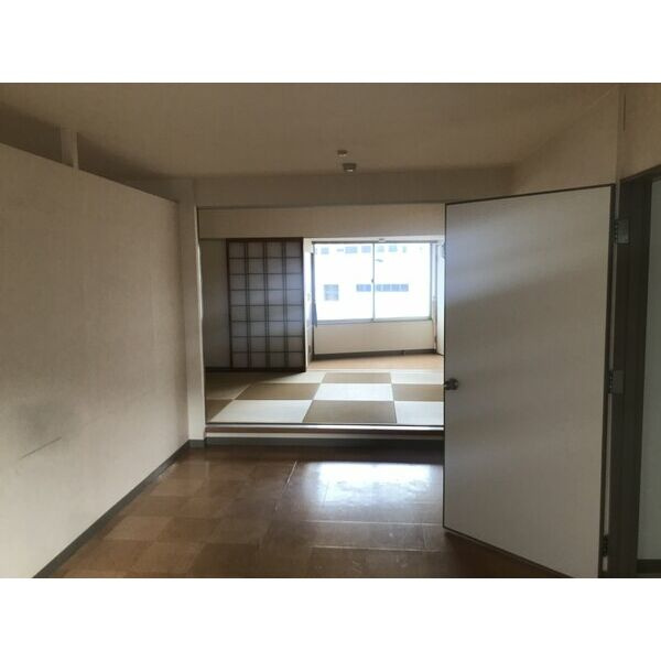 ジャルダン金山のロビー