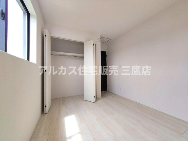 【内覧動画公開中！】京王線 調布駅 バス15分 停歩4分 新築戸建 調布市深大寺北町7丁目の洋室