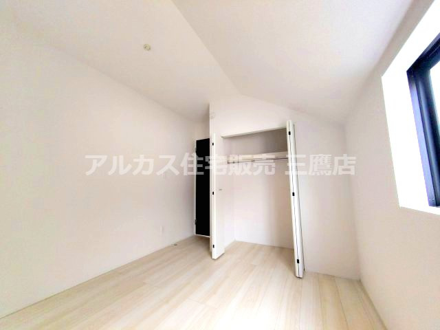 【内覧動画公開中！】京王線 調布駅 バス15分 停歩4分 新築戸建 調布市深大寺北町7丁目の洋室