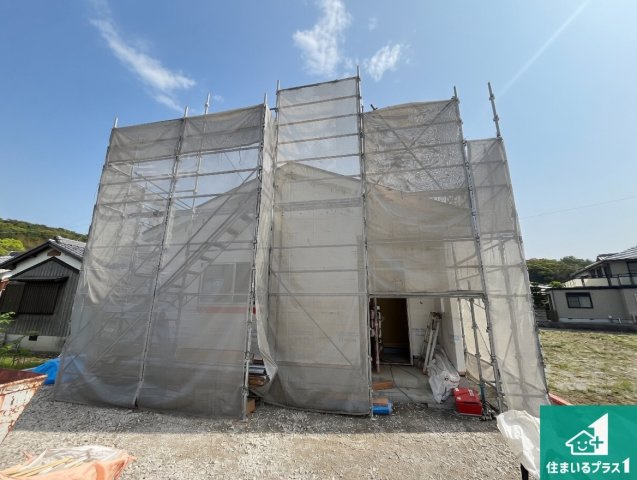 姫路市東山　第5期　新築一戸建ての外観|周辺は落ち着いた街並みの住宅地！子育てがしやすい住環境です！まだ未完成ですが、現地でしかわからない事もございます。是非一度ご覧ください。