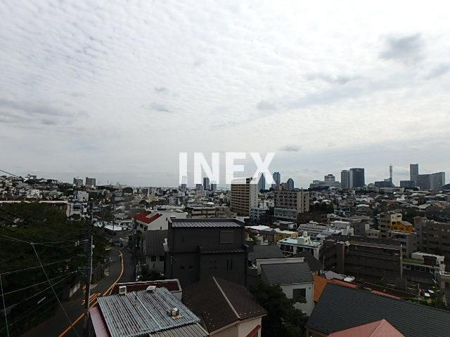 横浜市神奈川区三ツ沢下町の賃貸マンションの展望