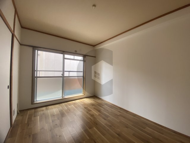GLマンション八戸ノ里の洋室