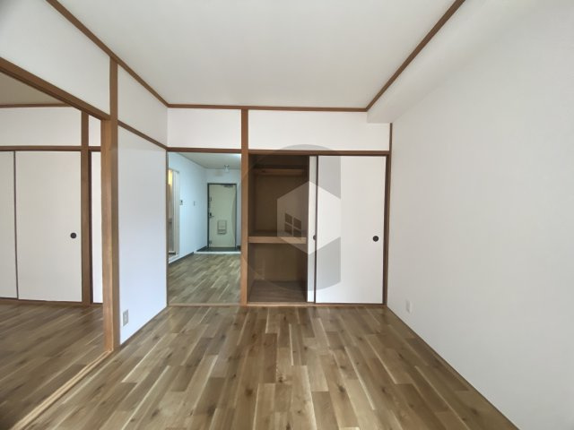 GLマンション八戸ノ里の洋室