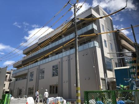 川崎市多摩区菅４丁目の賃貸マンションの外観