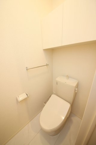 レジデンス大府駅クロスのトイレ|別部屋同一間取りのお写真となります。