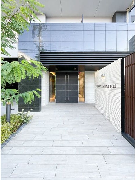 S-RESIDENCE庄内通 ☆初回保証料0円部屋あり!駐車場空き予定あり!のエントランス