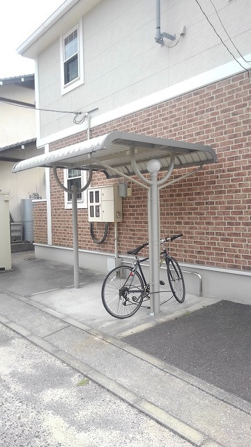 ブライト　ローレルの駐車場|その他
