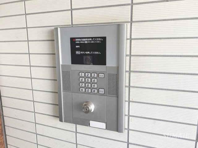 パイン・フィールドのセキュリティ|オートロック付き☆