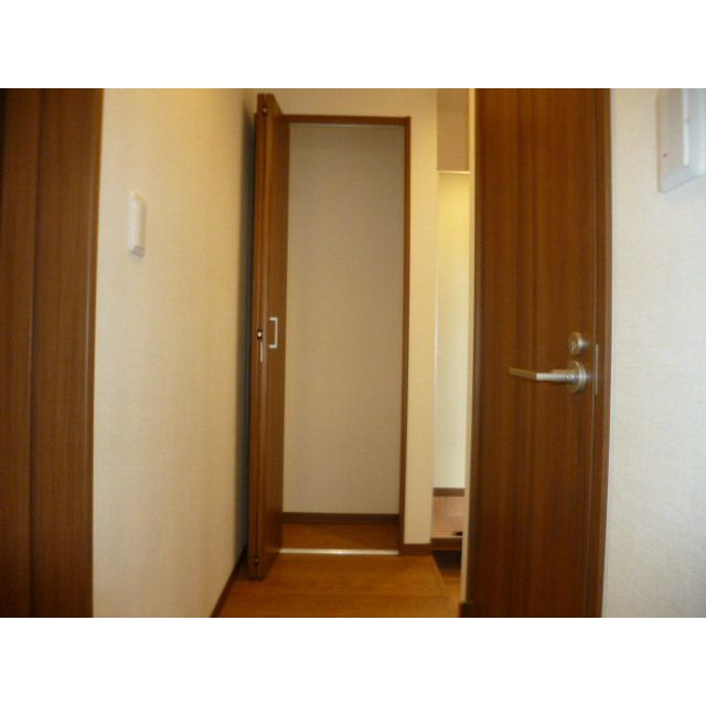 アムール奈良町の玄関