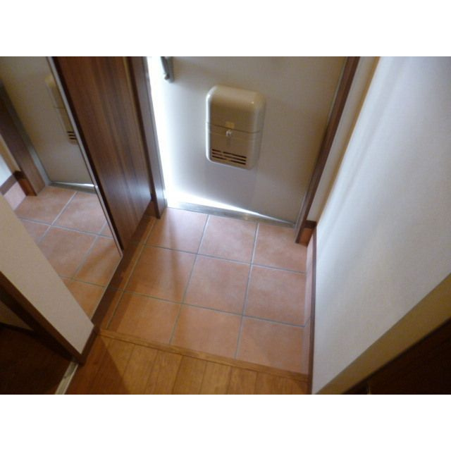 アムール奈良町の玄関