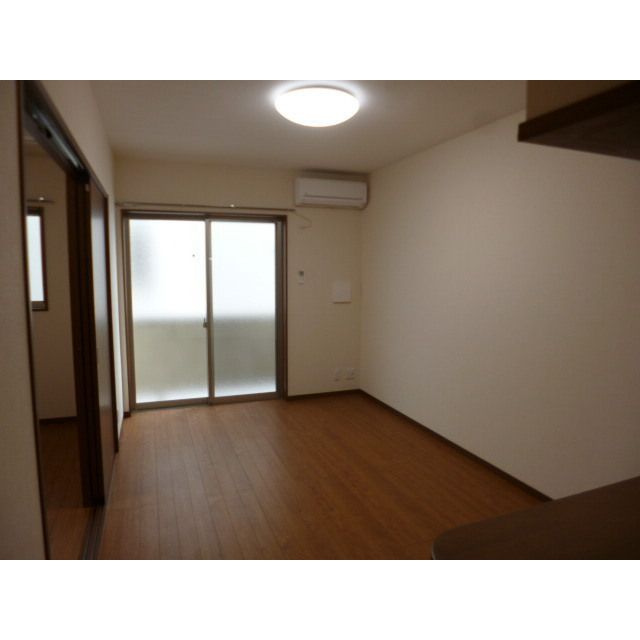 アムール奈良町の居間・リビング