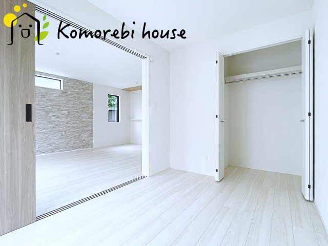 さいたま市見沼区御蔵　９期　新築一戸建て　グラファーレ　01の洋室|落ち着いた色調の洋室です