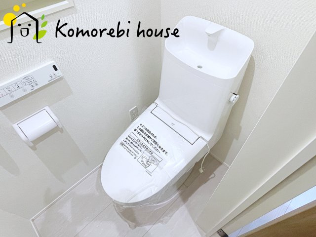 さいたま市見沼区御蔵　９期　新築一戸建て　グラファーレ　01のトイレ|清潔感のあるトイレです