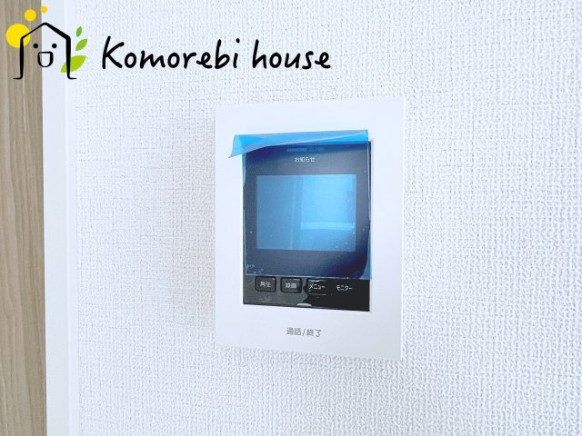 さいたま市見沼区御蔵　９期　新築一戸建て　グラファーレ　01の防犯設備|モニター付インターホンです