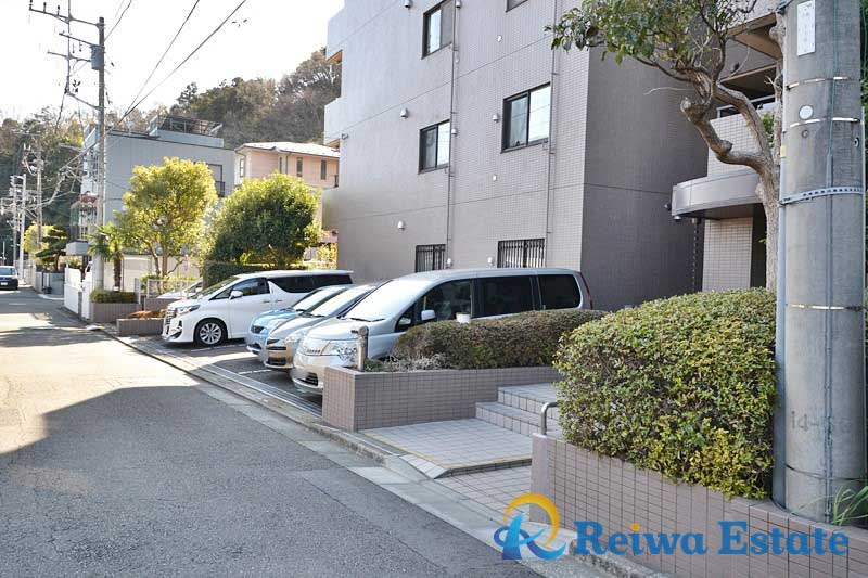 藤沢西ガーデンハウスの駐車場