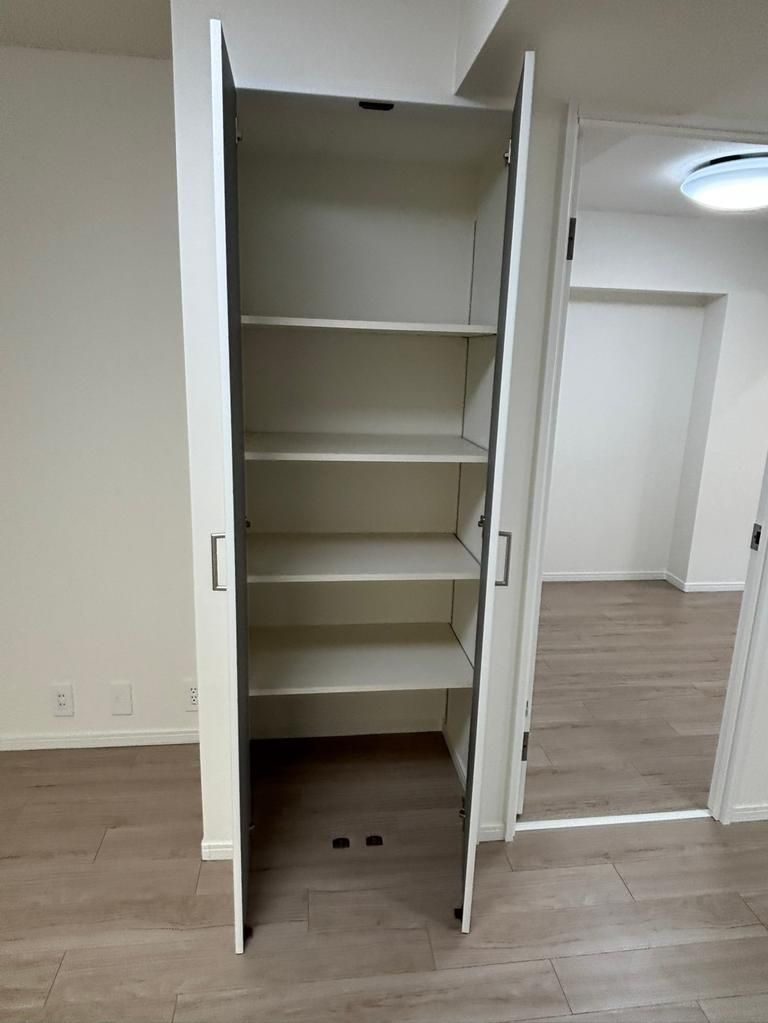 東村山市栄町２丁目の中古マンションの収納