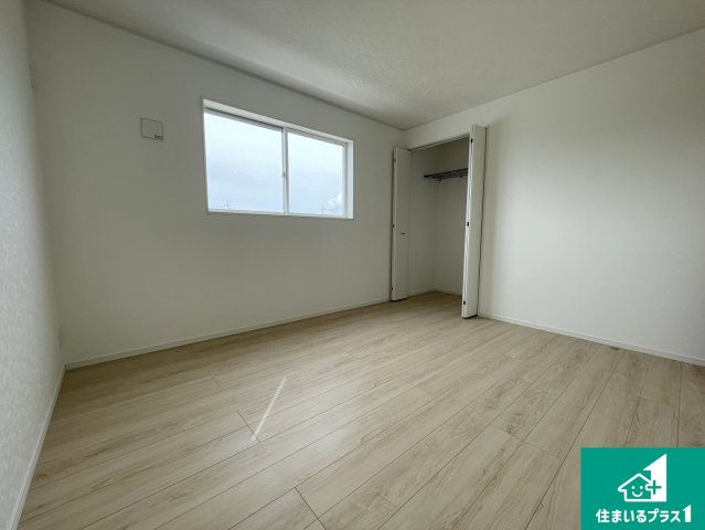 東近江市今町　第3期　新築一戸建ての洋室|シンプルな洋室は、自分好みのインテリアが楽しめます♪ご家族とインテリアや家具を選びに行くのは新築購入時の醍醐味の一つです。ぜひお楽しみください♪