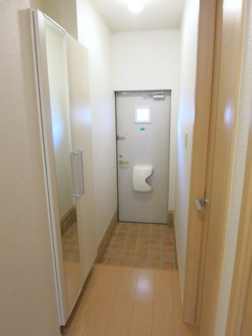 メゾン　アンジュの玄関