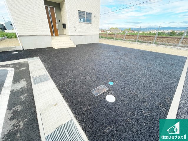 東近江市今町　第3期　新築一戸建ての駐車場|駐車スペース！散水栓があるので、こまめに愛車を洗えます！