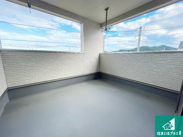 東近江市今町　第3期　新築一戸建てのバルコニー|インナーバルコニーを採用しています。雨にも濡れず陽当りもバッチリです。