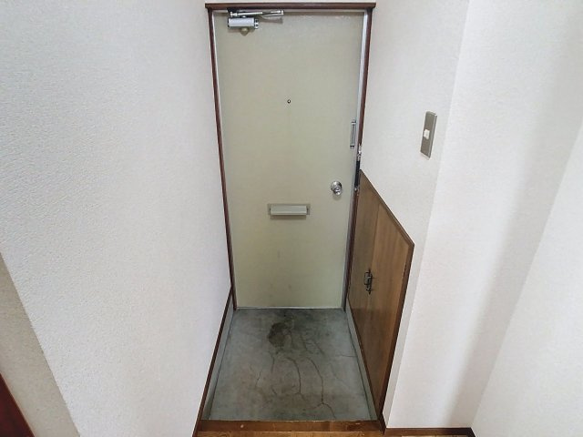 コーポ青田の玄関