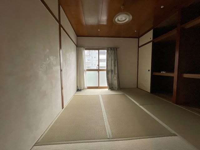 ひよどり台7団地36号棟の寝室