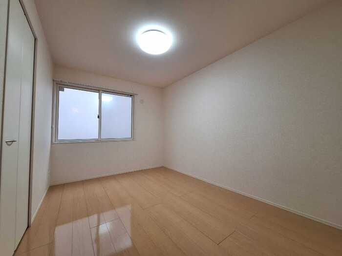 はっぴーあいらんど　Ｃの洋室
