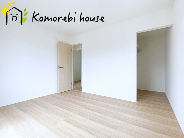 さいたま市見沼区御蔵　９期　新築一戸建て　グラファーレ　03の寝室|落ち着いて過ごせるお部屋なので、寝室にいかがでしょうか