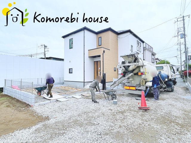 さいたま市見沼区御蔵　９期　新築一戸建て　グラファーレ　03の前面道路含む現地写真|前面道路含む現地写真です