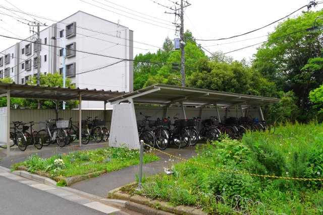 立川市富士見町６丁目の中古マンションの駐輪場