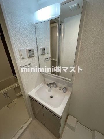 S-RESIDENCE難波大国町dominaの洗面所