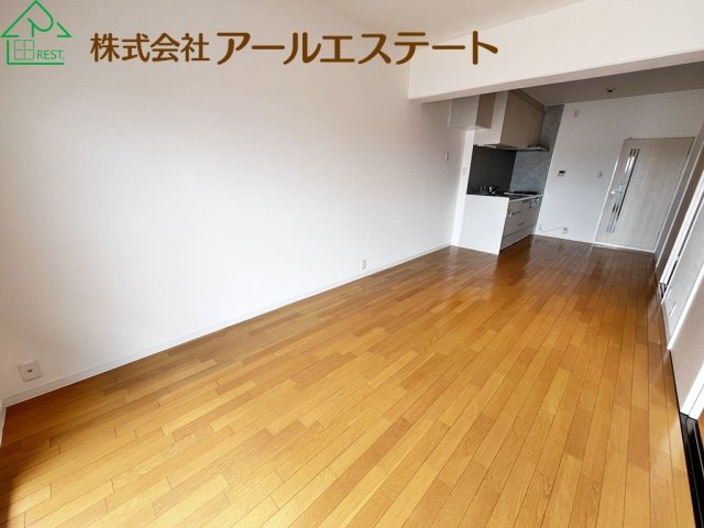 ユニオンハイツ土山　JR「土山駅」徒歩6分の居間・リビング