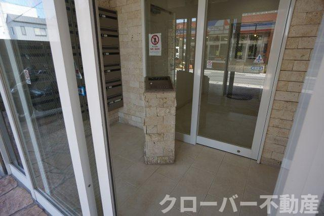 ローズのエントランス