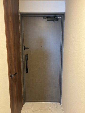 【玄関】シーズンフラッツ仙台鉄砲町