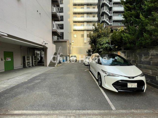 ハイライフ日暮里の駐車場|駐車場